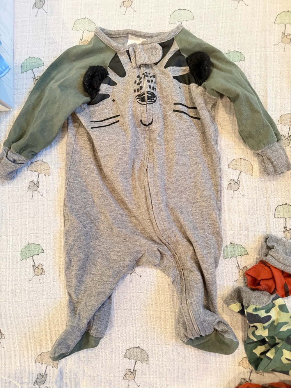 3 pc bundle Gerber Gray and Green Tiger Ear Footed One-Piece. 3 bundle  NB